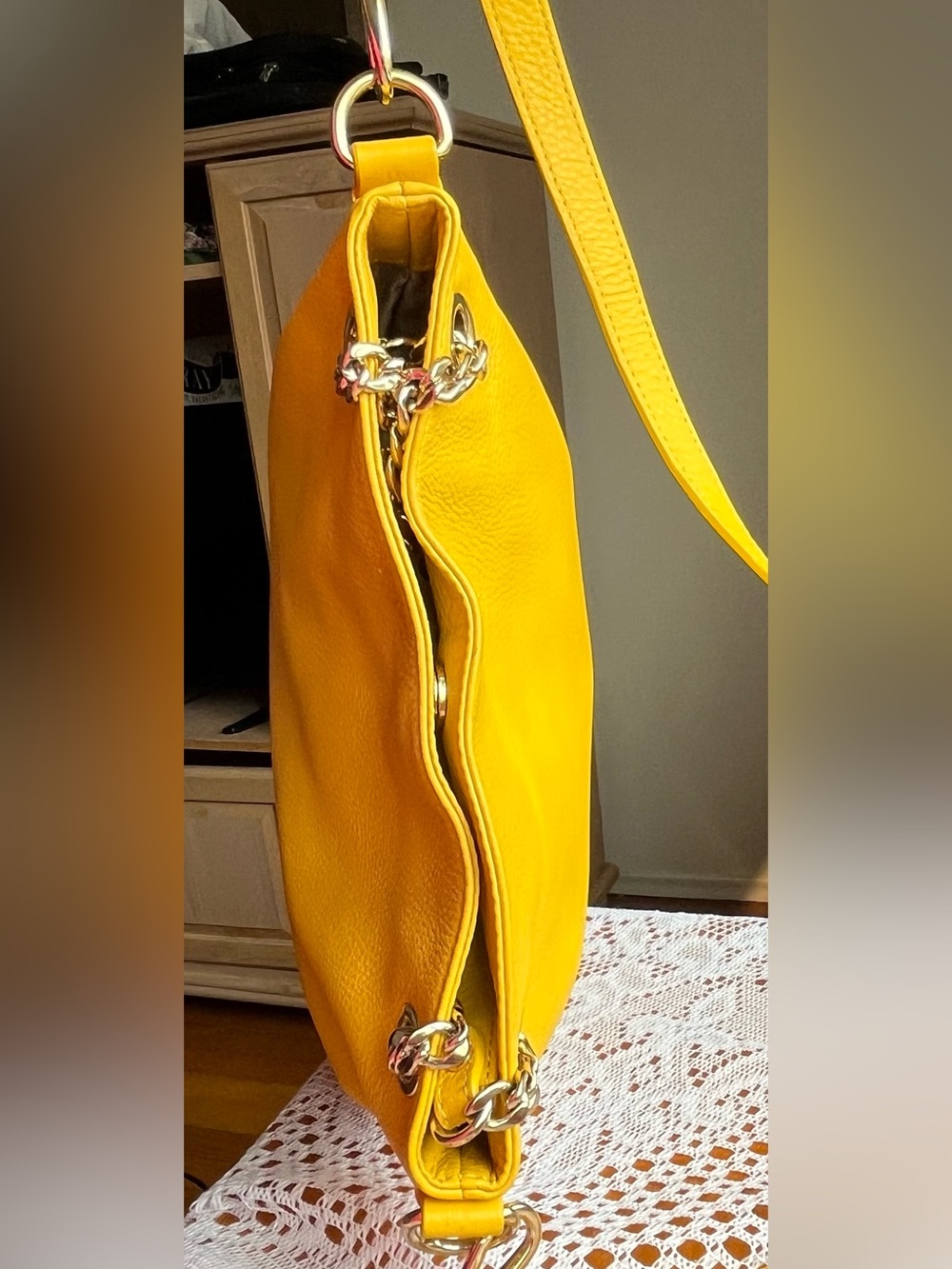 Michael Kors golden sun Pebbled Leather MK Charm purse - Picture 11 of 17
